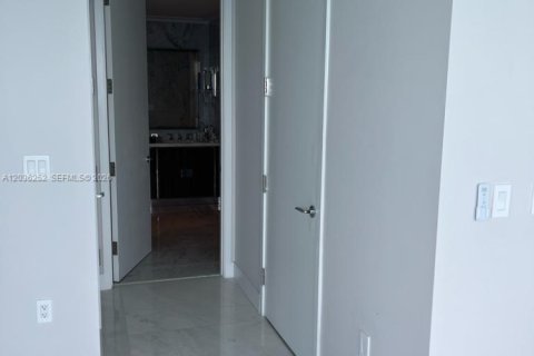 Copropriété à louer à Sunny Isles Beach, Floride: 2 chambres, 145.95 m2 № 2084270 - photo 16