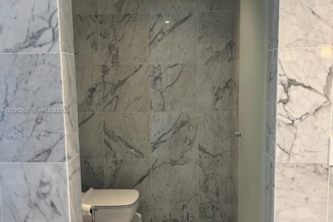 Copropriété à louer à Sunny Isles Beach, Floride: 2 chambres, 145.95 m2 № 2084270 - photo 11