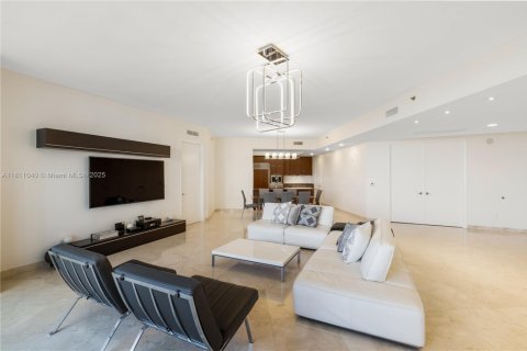 Copropriété à vendre à Sunny Isles Beach, Floride: 2 chambres, 171.59 m2 № 1959911 - photo 24