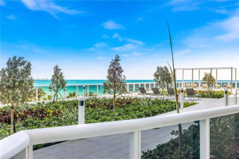Copropriété à vendre à Sunny Isles Beach, Floride: 2 chambres, 171.59 m2 № 1959911 - photo 3