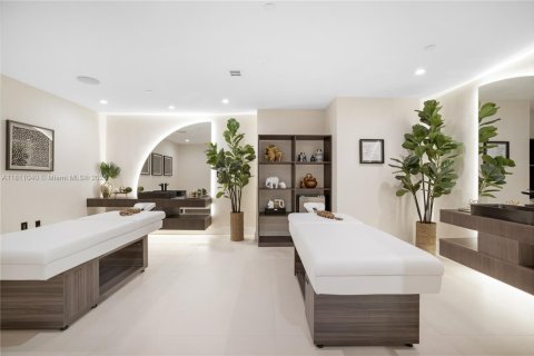 Copropriété à vendre à Sunny Isles Beach, Floride: 2 chambres, 171.59 m2 № 1959911 - photo 11