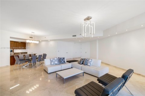 Copropriété à vendre à Sunny Isles Beach, Floride: 2 chambres, 171.59 m2 № 1959911 - photo 23