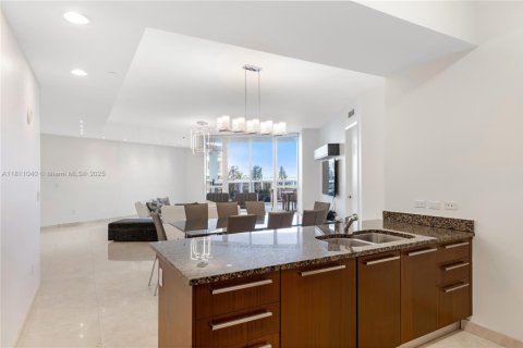 Copropriété à vendre à Sunny Isles Beach, Floride: 2 chambres, 171.59 m2 № 1959911 - photo 20