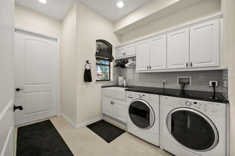 House in Port Charlotte, Florida 4 bedrooms, 483.65 sq.m. № 1662850 - photo 30