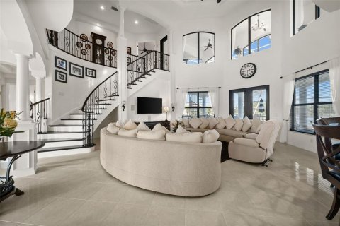 House in Port Charlotte, Florida 4 bedrooms, 483.65 sq.m. № 1662850 - photo 8