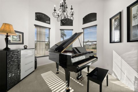 House in Port Charlotte, Florida 4 bedrooms, 483.65 sq.m. № 1662850 - photo 24