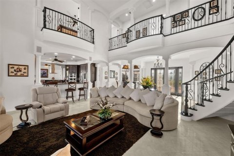House in Port Charlotte, Florida 4 bedrooms, 483.65 sq.m. № 1662850 - photo 10