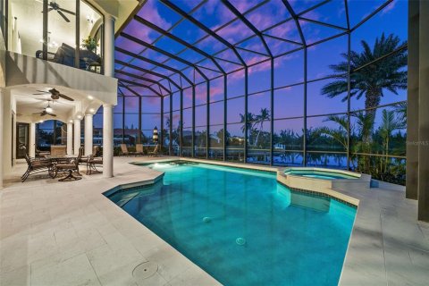 House in Port Charlotte, Florida 4 bedrooms, 483.65 sq.m. № 1662850 - photo 3