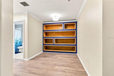 Adosado en venta en Tampa, Florida, 4 dormitorios, 211.91 m2 № 2321626 - foto 6