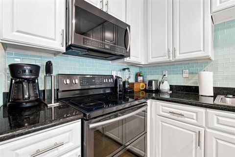 Adosado en venta en Tampa, Florida, 4 dormitorios, 211.91 m2 № 2321626 - foto 12