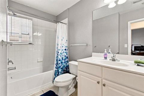Adosado en venta en Tampa, Florida, 4 dormitorios, 211.91 m2 № 2321626 - foto 21