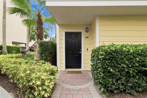 Adosado en venta en Tampa, Florida, 4 dormitorios, 211.91 m2 № 2321626 - foto 2