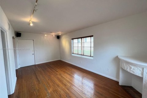 Copropriété à vendre à Miami Beach, Floride: 1 chambre, 52.49 m2 № 1874606 - photo 3