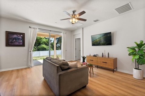 House in Orange City, Florida 3 bedrooms, 150.5 sq.m. № 1873506 - photo 8