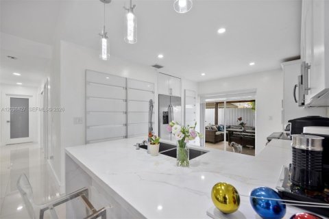 Villa ou maison à vendre à Miami, Floride: 3 chambres, 127.18 m2 № 2241429 - photo 15