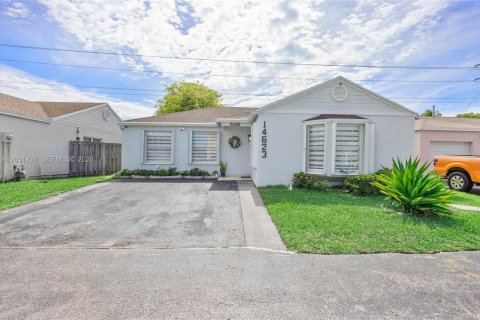 Villa ou maison à Miami, Floride 3 chambres, 127.18 m2 № 2241429