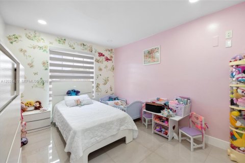 Villa ou maison à vendre à Miami, Floride: 3 chambres, 127.18 m2 № 2241429 - photo 21