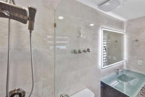 Villa ou maison à vendre à Miami, Floride: 3 chambres, 127.18 m2 № 2241429 - photo 29
