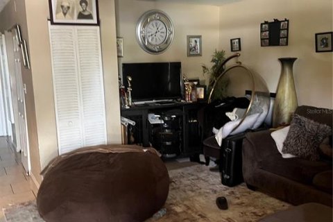 Casa en venta en Tampa, Florida, 3 dormitorios, 97.92 m2 № 2377512 - foto 4