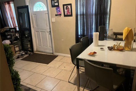 Casa en venta en Tampa, Florida, 3 dormitorios, 97.92 m2 № 2377512 - foto 5