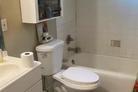 Casa en venta en Tampa, Florida, 3 dormitorios, 97.92 m2 № 2377512 - foto 9