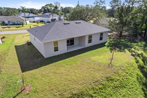 House in Palm Coast, Florida 3 bedrooms, 144.46 sq.m. № 1784525 - photo 2