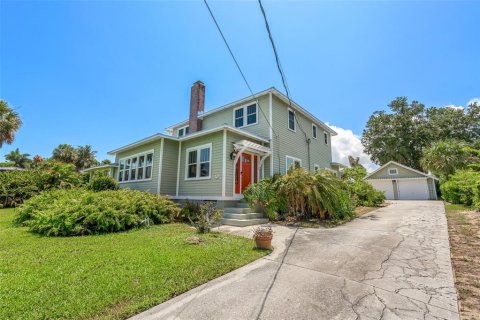 House in Cocoa, Florida 5 bedrooms, 308.06 sq.m. № 1909270 - photo 10