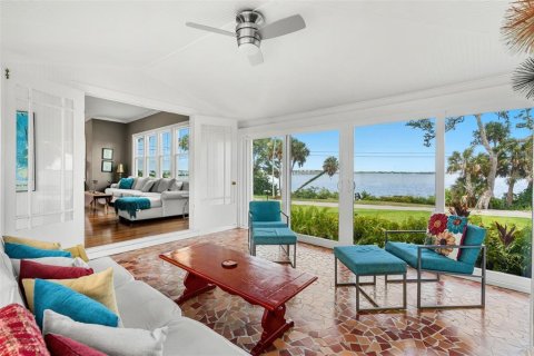 House in Cocoa, Florida 5 bedrooms, 308.06 sq.m. № 1909270 - photo 27