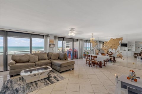 Copropriété à vendre à Ormond Beach, Floride: 2 chambres, 172.24 m2 № 1758192 - photo 2