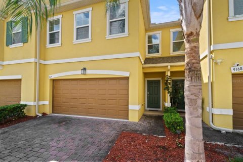 Townhouse in Orlando, Florida 3 bedrooms, 161.74 sq.m. № 2345005