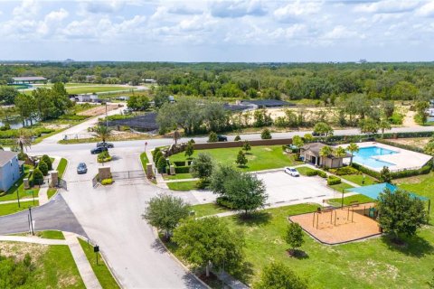 Townhouse in Davenport, Florida 4 bedrooms, 187.11 sq.m. № 1782699 - photo 7