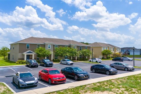 Townhouse in Davenport, Florida 4 bedrooms, 187.11 sq.m. № 1782699 - photo 15