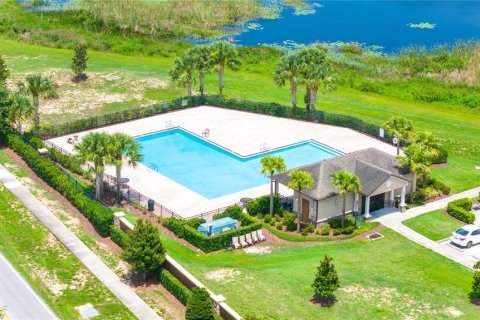 Townhouse in Davenport, Florida 4 bedrooms, 187.11 sq.m. № 1782699 - photo 5