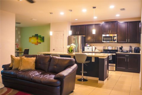 Townhouse in Davenport, Florida 4 bedrooms, 187.11 sq.m. № 1782699 - photo 20