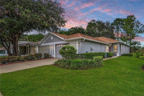 House in Spring Hill, Florida 2 bedrooms, 113.9 sq.m. № 2291552