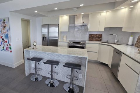 Condominio en venta en Fort Lauderdale, Florida, 2 dormitorios, 116.13 m2 № 2317840 - foto 12