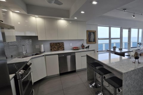 Condominio en venta en Fort Lauderdale, Florida, 2 dormitorios, 116.13 m2 № 2317840 - foto 13