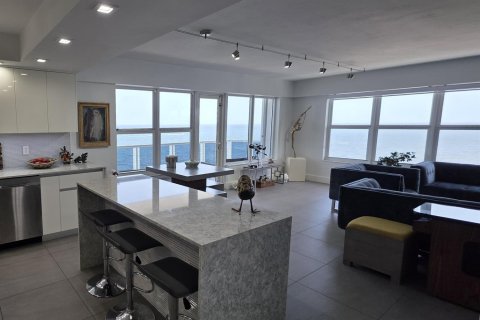 Condominio en venta en Fort Lauderdale, Florida, 2 dormitorios, 116.13 m2 № 2317840 - foto 14