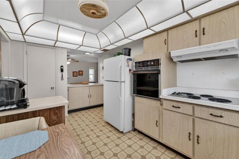 Casa en venta en Sun City Center, Florida, 2 dormitorios, 117.61 m2 № 2386348 - foto 10
