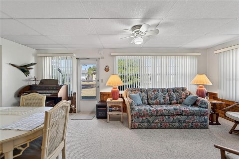 Casa en venta en Sun City Center, Florida, 2 dormitorios, 117.61 m2 № 2386348 - foto 22