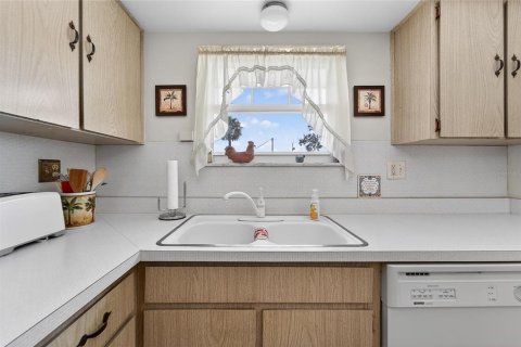 Casa en venta en Sun City Center, Florida, 2 dormitorios, 117.61 m2 № 2386348 - foto 13