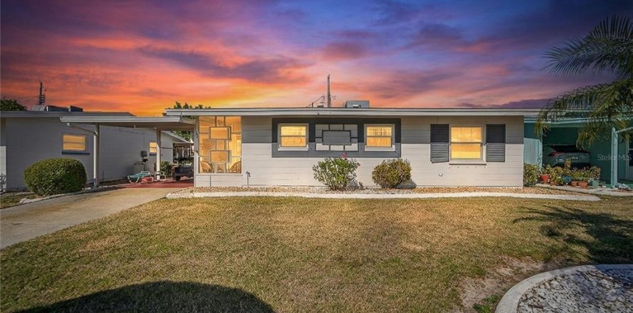 Casa en Sun City Center, Florida 2 dormitorios, 117.61 m2 № 2386348