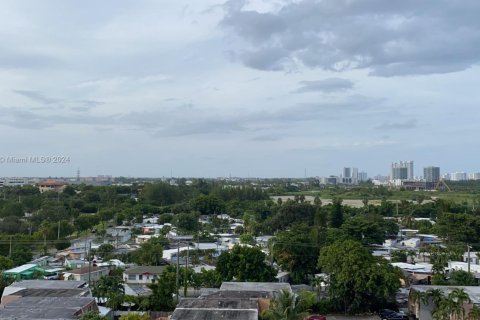 Купить кондоминиум в Норт-Майами, Флорида 2 спальни, 89.46м2, № 1984970 - фото 5