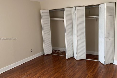 Купить кондоминиум в Норт-Майами, Флорида 2 спальни, 89.46м2, № 1984970 - фото 19