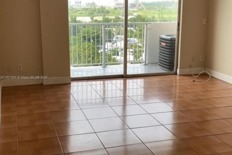 Купить кондоминиум в Норт-Майами, Флорида 2 спальни, 89.46м2, № 1984970 - фото 26