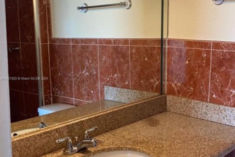 Купить кондоминиум в Норт-Майами, Флорида 2 спальни, 89.46м2, № 1984970 - фото 18