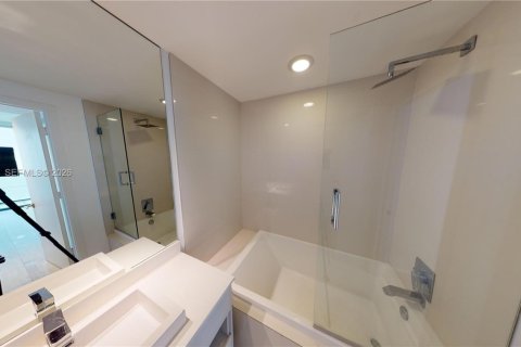 Condominio en alquiler en Miami, Florida, 1 dormitorio, 72.09 m2 № 2046830 - foto 12