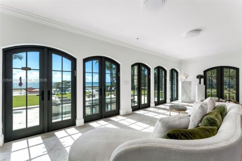 Casa en venta en Golden Beach, Florida, 7 dormitorios, 847.36 m2 № 2243060 - foto 10