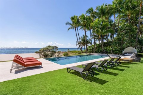 Casa en venta en Golden Beach, Florida, 7 dormitorios, 847.36 m2 № 2243060 - foto 12