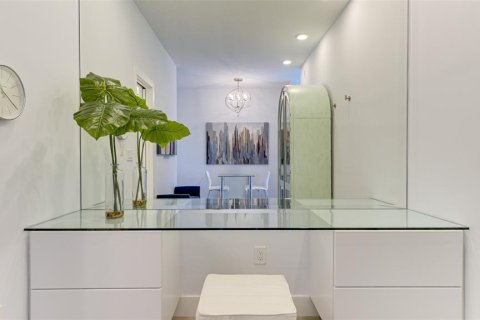 Купить кондоминиум в Оспри, Флорида 5 комнат, 55.28м2, № 2094155 - фото 19